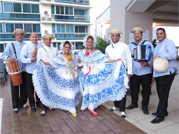 Grupo de #tamborito panameño. Ciudad de Panamá
